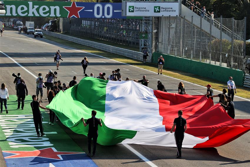Italian, Monza Grand Prix - F1 Trophy package, 1st, 2nd, 3rd